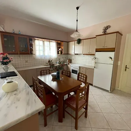 The Kefalonian Divarata House